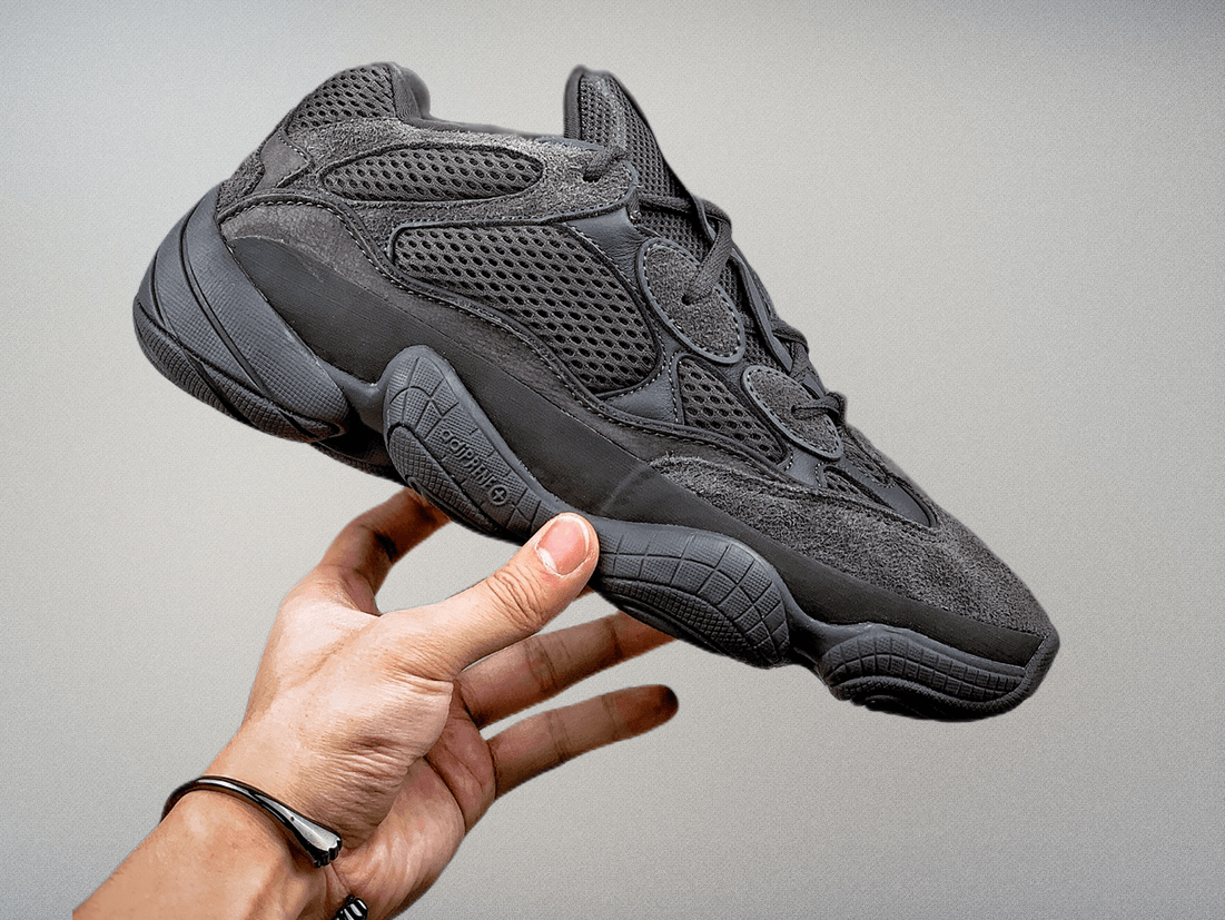 2018-adidas-Yeezy-500-Utility-Black-黑武士-4-e1673581459487.png