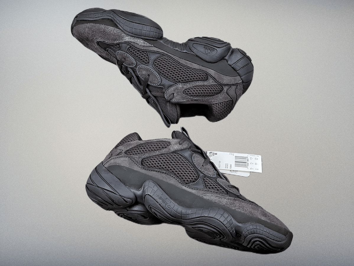 2018-adidas-Yeezy-500-Utility-Black-黑武士-5-e1673581471703.png