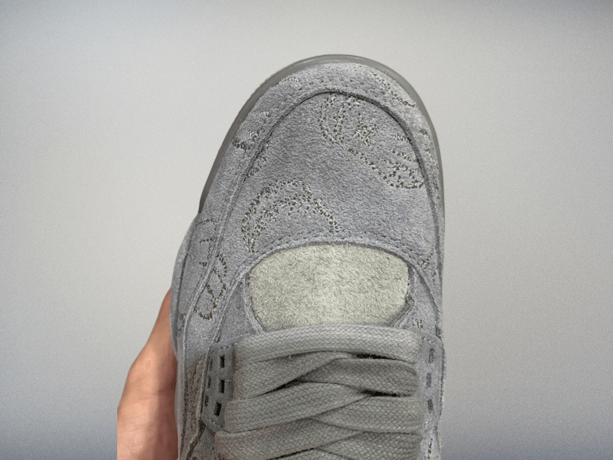 Air-Jordan-4-Retro-Kaws-40-40.5-41-42-42.5-43-44-44.5-45-45.5-46-47-6-e1673524892770.png