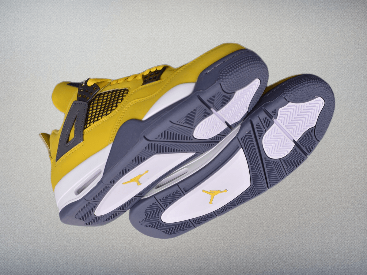 Air-Jordan-4-Retro-Tour-Yellow-2021-36-37.5-38-39-40-40.5-41-42-42.5-43-44-44.5-45-45.5-46-47-3-e1673574500545.png