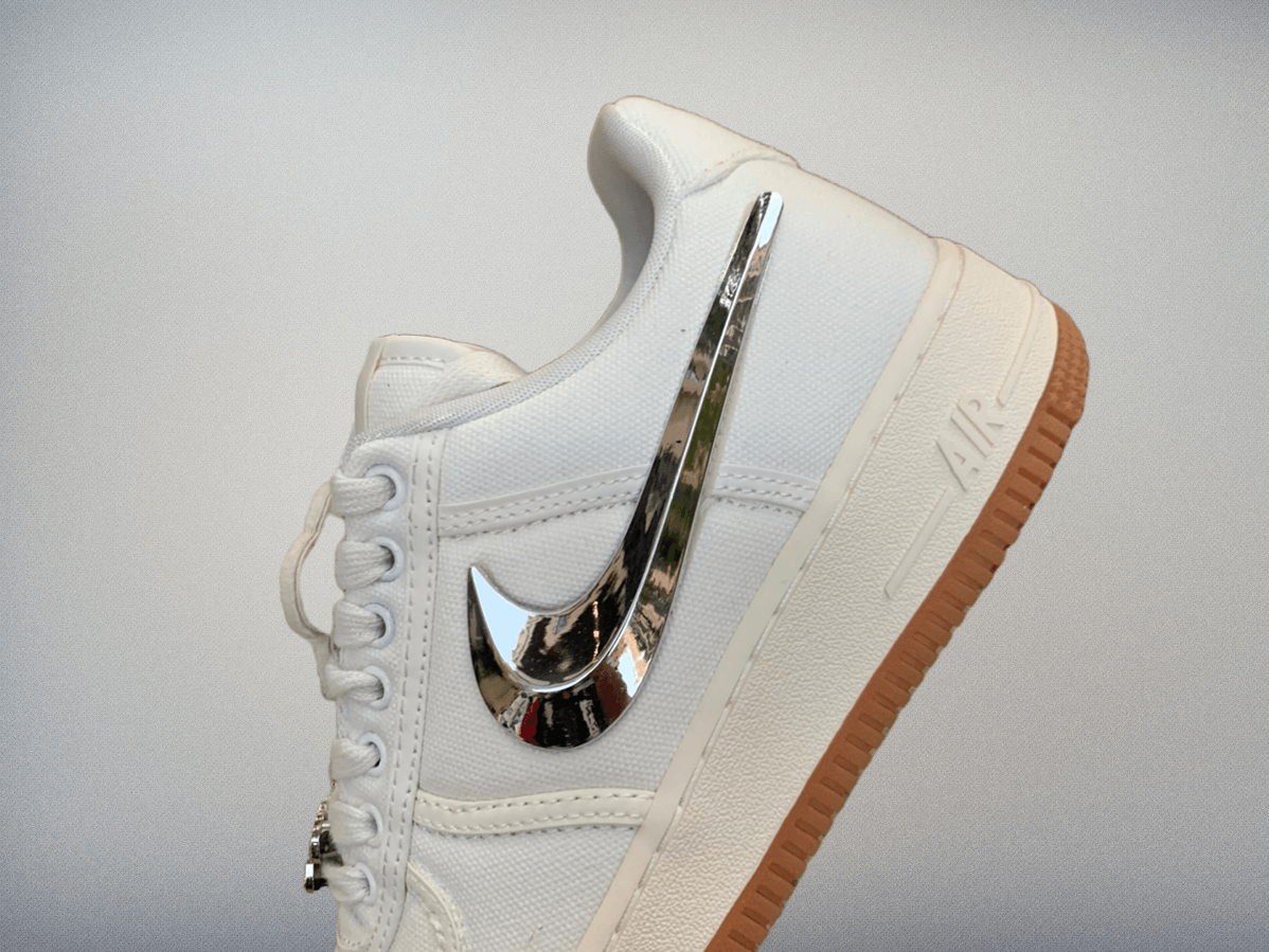 Travis-Scott-x-Nike-Air-Force-1-Low-Sail-换钩-5-e1673591400352.png