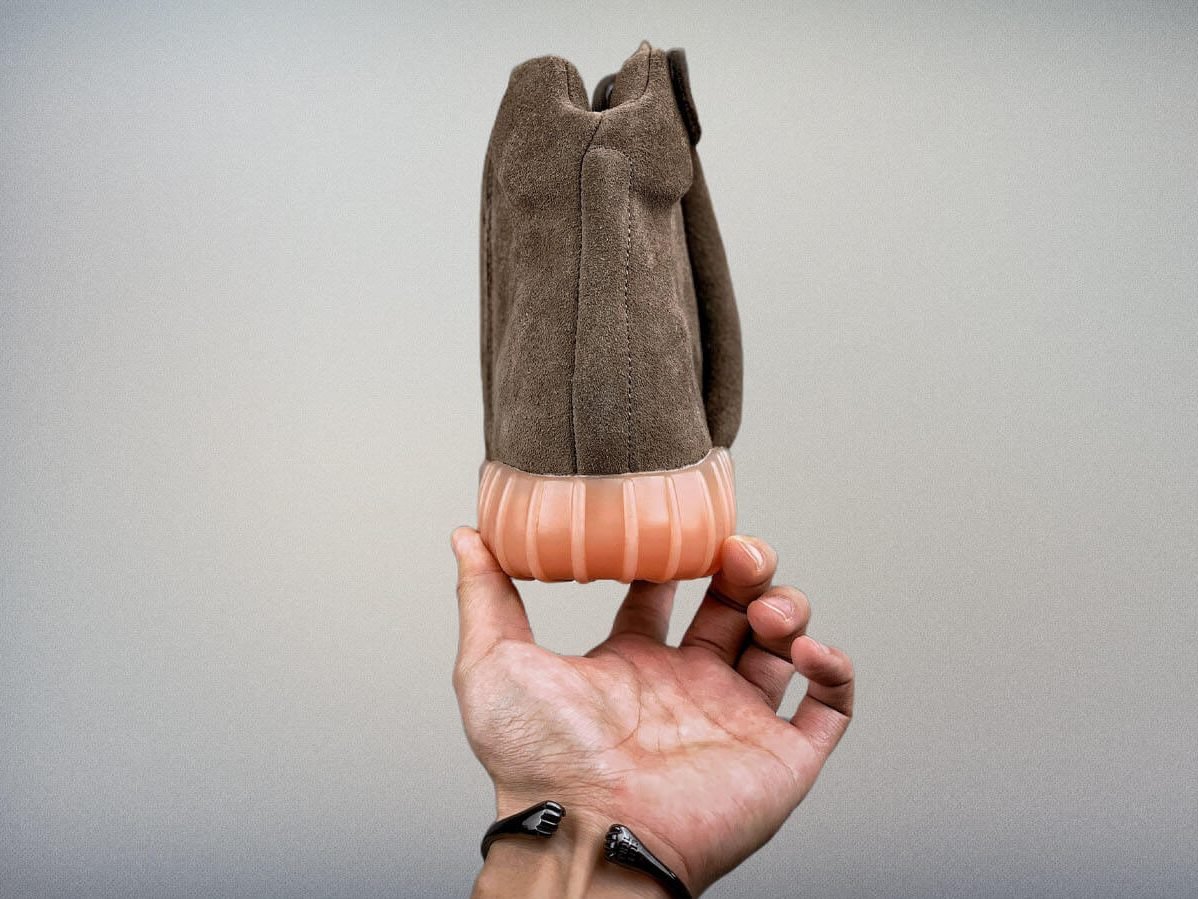 adidas-Yeezy-Boost-750-Light-Brown-GumChocolate棕色-5-e1673588253477.jpg