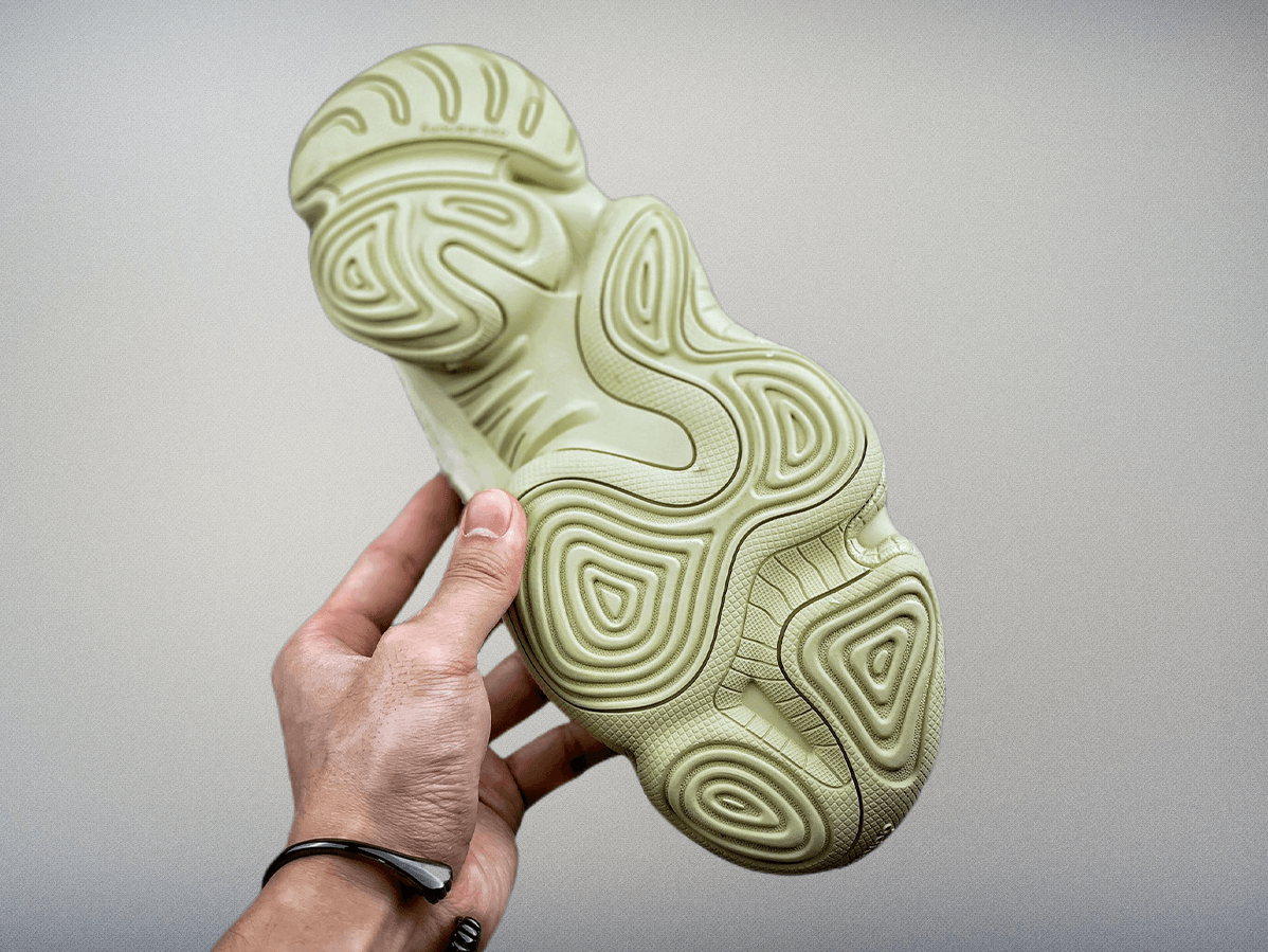 adidas-originals-Yeezy-500-Supermoon-Yellow-沙漠黄-7-e1673583163668.png