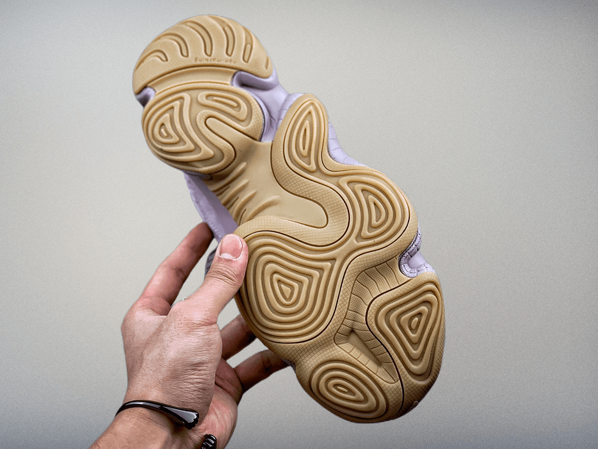 adidas-originals-Yeezy-500-soft-Vision-薰衣草紫-7-e1673582511453.png